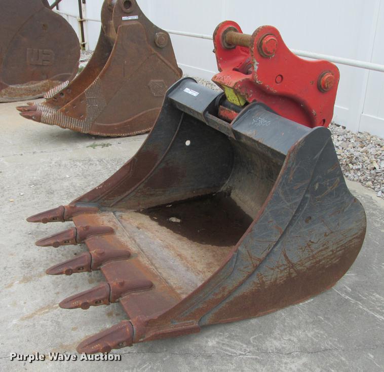 image for item DB9316 2016 Komatsu excavator bucket