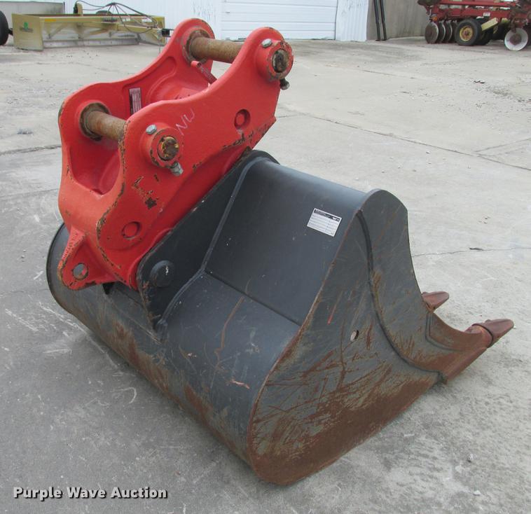 image for item DB9316 2016 Komatsu excavator bucket