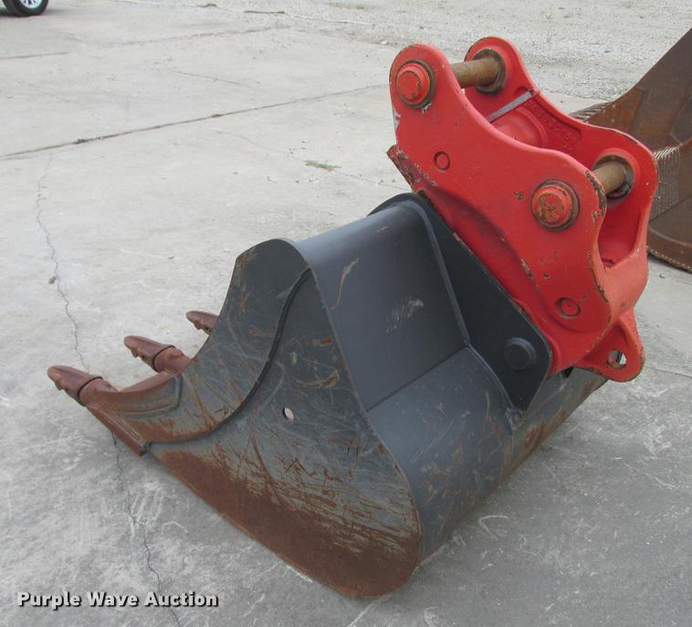 image for item DB9316 2016 Komatsu excavator bucket