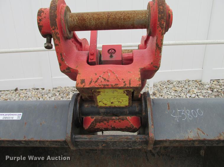 image for item DB9316 2016 Komatsu excavator bucket