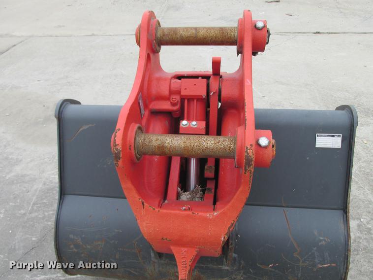 image for item DB9316 2016 Komatsu excavator bucket