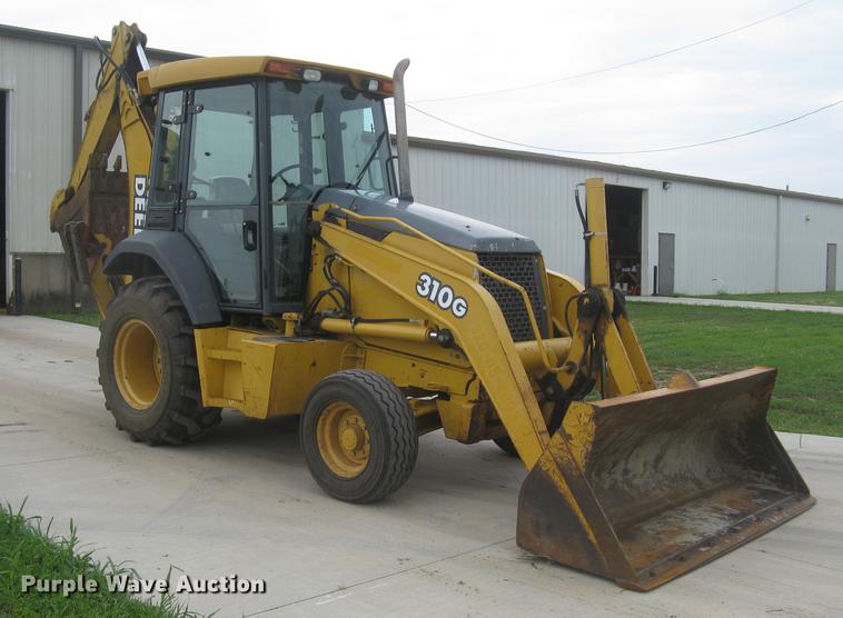 image for item DC1289 2004 John Deere 310G backhoe