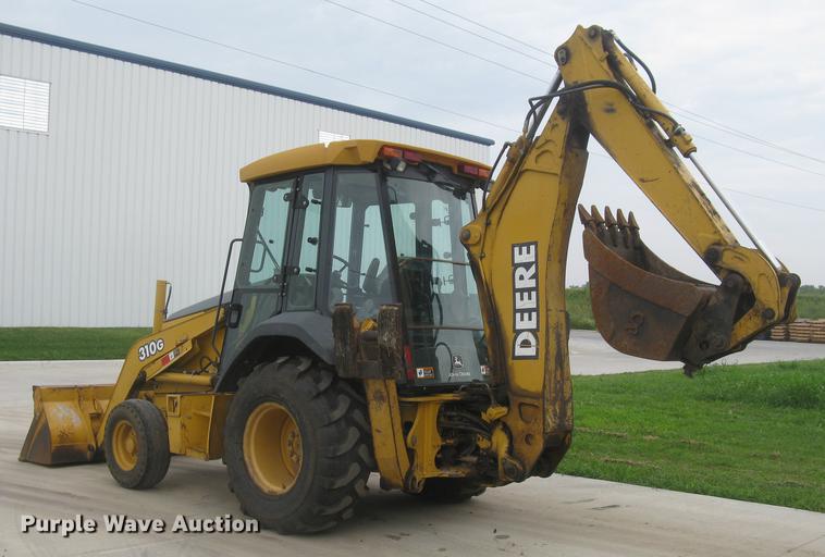 image for item DC1289 2004 John Deere 310G backhoe