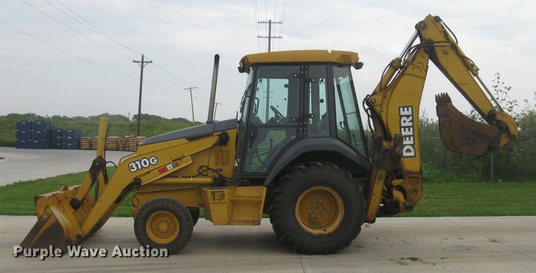 image for item DC1289 2004 John Deere 310G backhoe