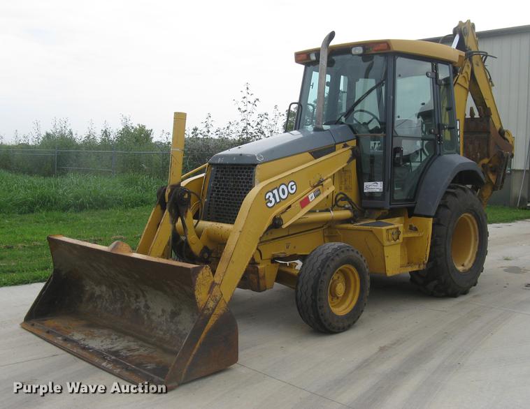 image for item DC1289 2004 John Deere 310G backhoe
