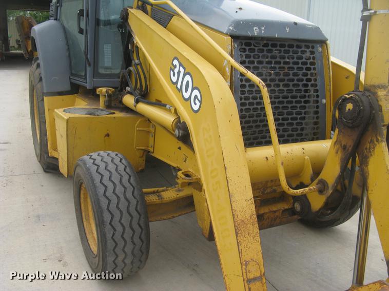 image for item DC1289 2004 John Deere 310G backhoe