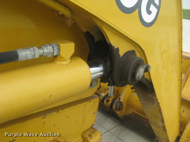 image for item DC1289 2004 John Deere 310G backhoe