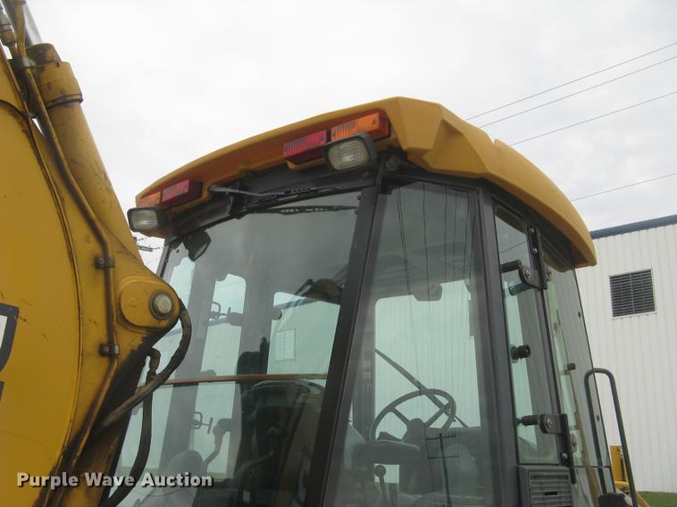 image for item DC1289 2004 John Deere 310G backhoe