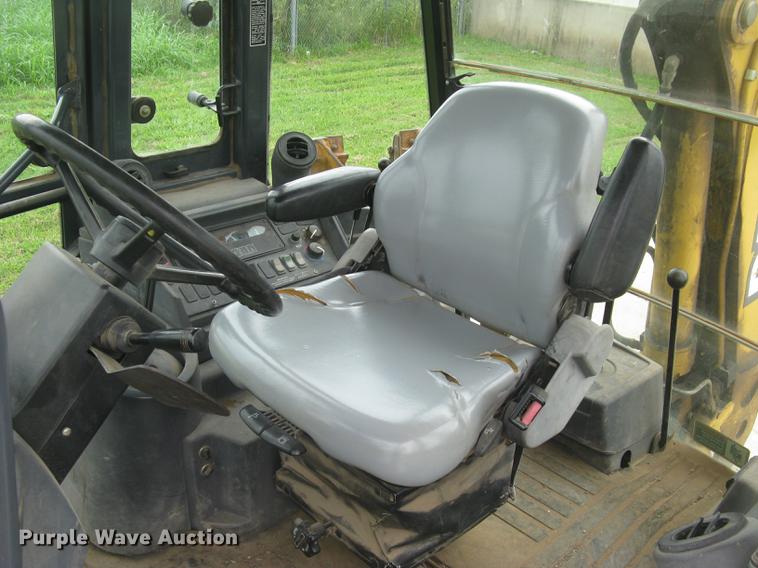 image for item DC1289 2004 John Deere 310G backhoe