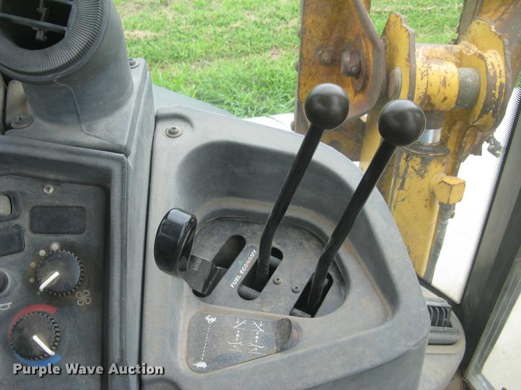 image for item DC1289 2004 John Deere 310G backhoe