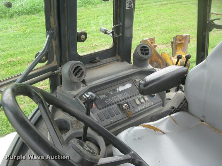 image for item DC1289 2004 John Deere 310G backhoe