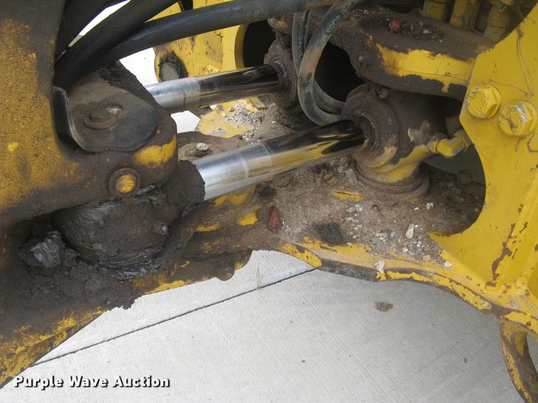 image for item DC1289 2004 John Deere 310G backhoe