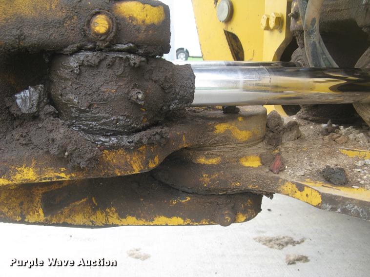 image for item DC1289 2004 John Deere 310G backhoe