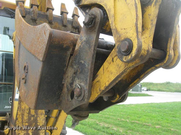 image for item DC1289 2004 John Deere 310G backhoe