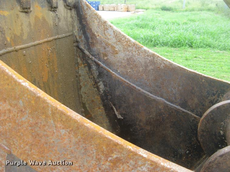 image for item DC1289 2004 John Deere 310G backhoe