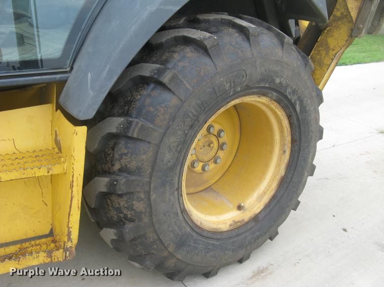 image for item DC1289 2004 John Deere 310G backhoe