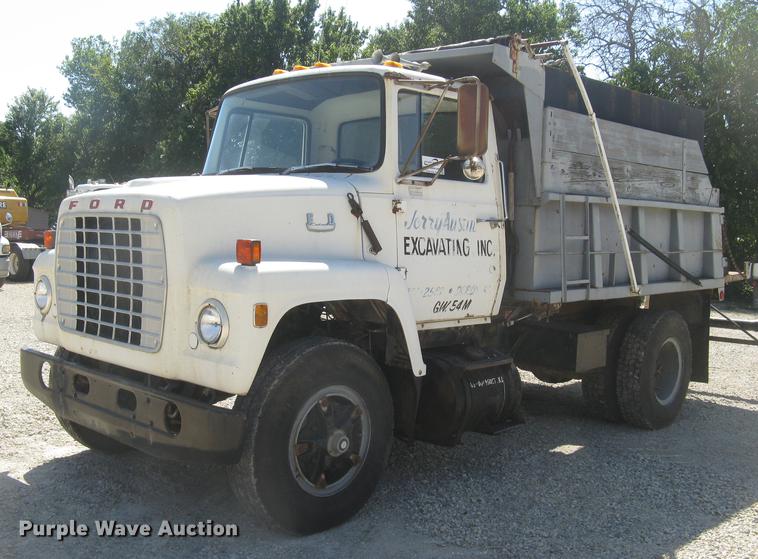 image for item DC1290 1977 Ford 8000 dump truck