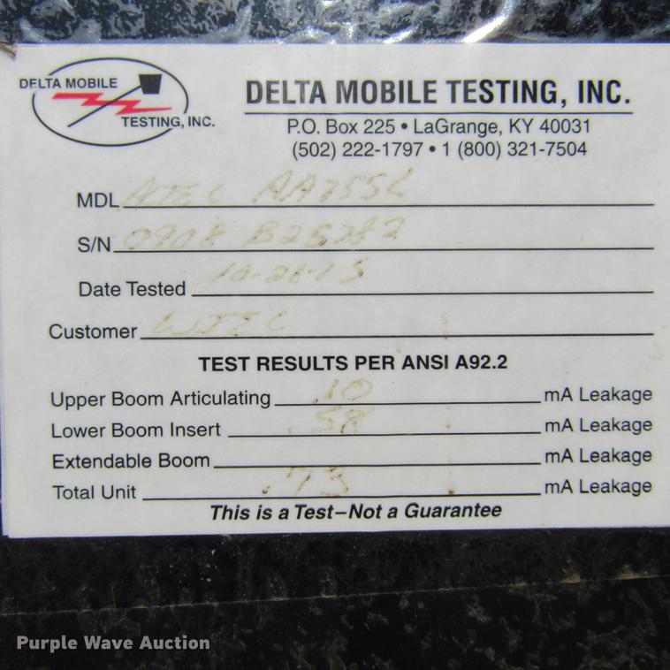 image for item DD2673 2009 International DuraStar 4400 bucket truck