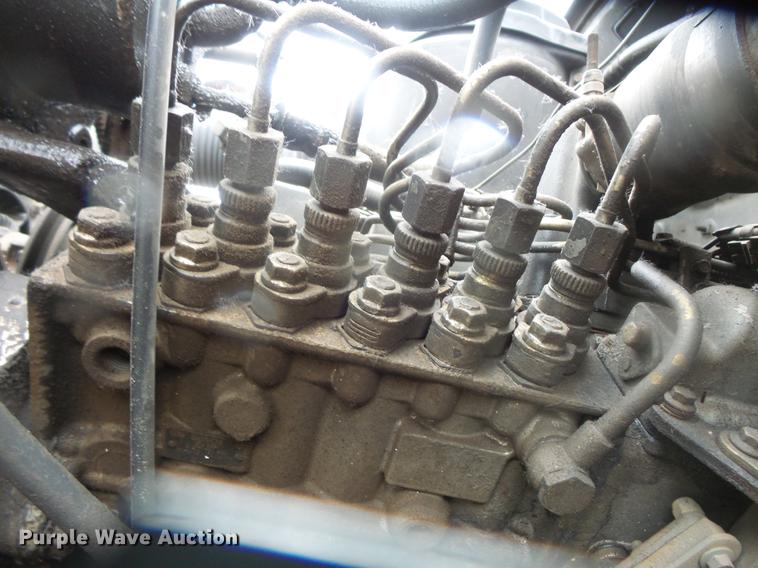 image for item DD4273 1994 Ford F700 dump truck