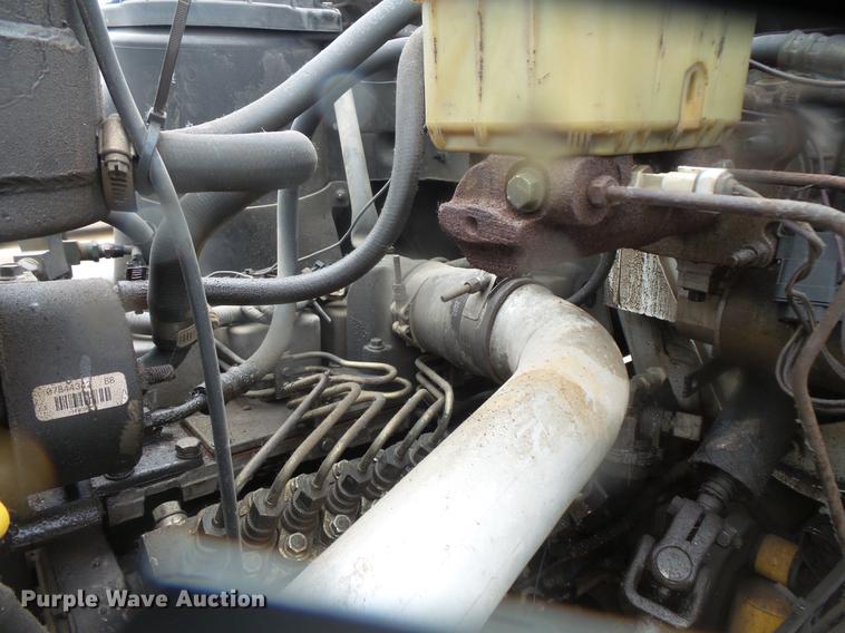 image for item DD4273 1994 Ford F700 dump truck