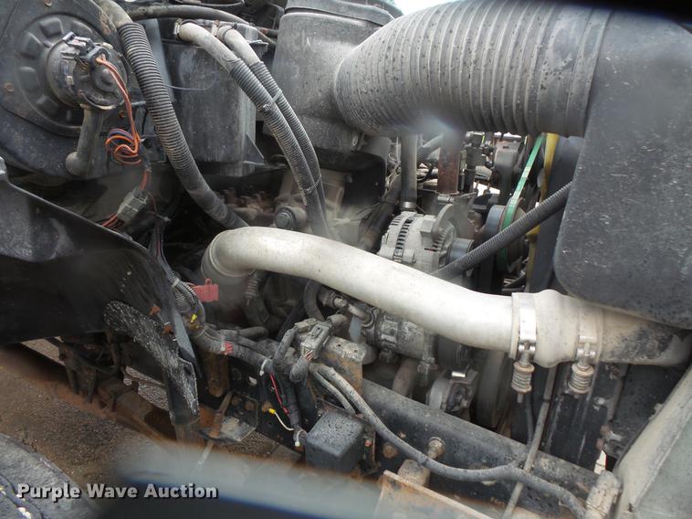 image for item DD4273 1994 Ford F700 dump truck