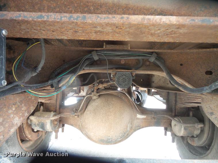 image for item DD4273 1994 Ford F700 dump truck