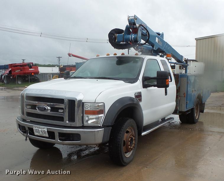 image for item DD4274 2009 Ford F550 Super Duty bucket truck