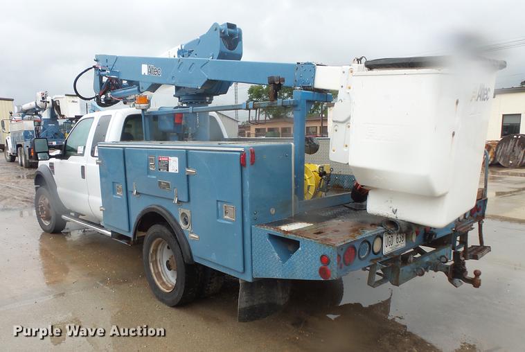 image for item DD4274 2009 Ford F550 Super Duty bucket truck