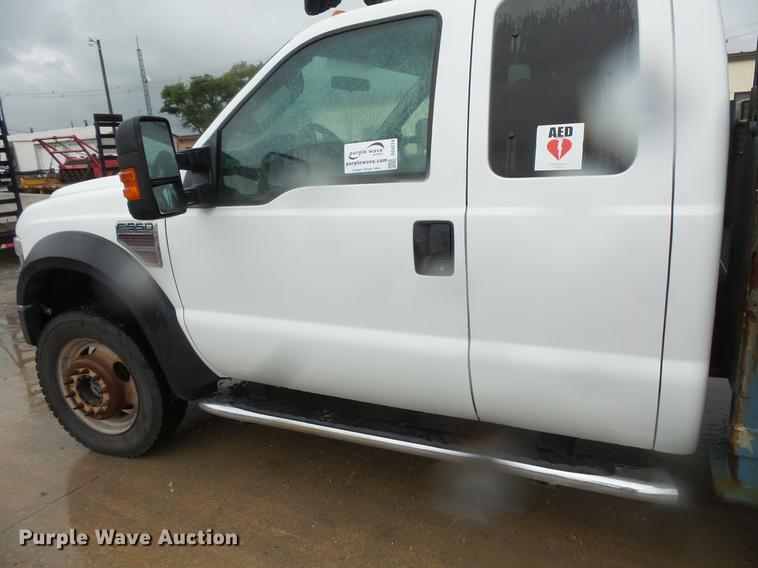 image for item DD4274 2009 Ford F550 Super Duty bucket truck