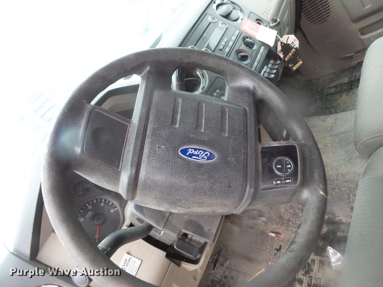 image for item DD4274 2009 Ford F550 Super Duty bucket truck