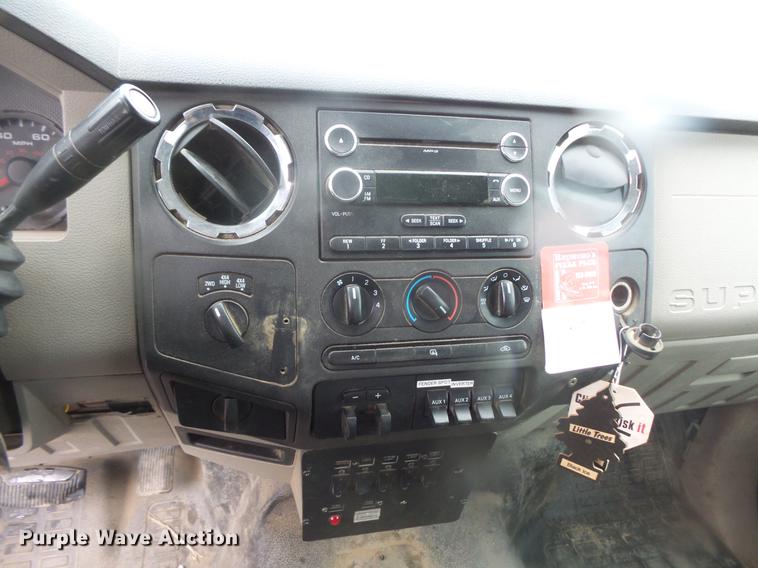 image for item DD4274 2009 Ford F550 Super Duty bucket truck