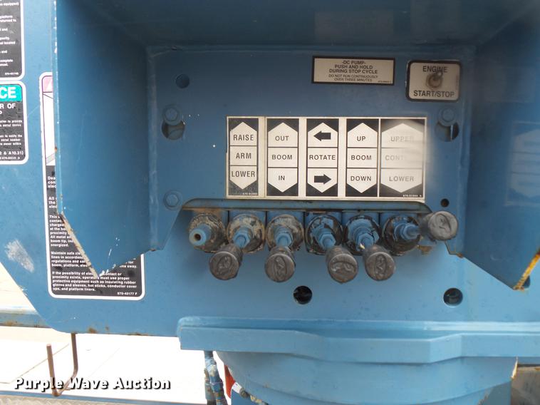 image for item DD4274 2009 Ford F550 Super Duty bucket truck