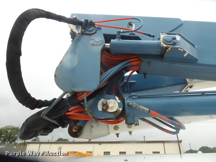 image for item DD4274 2009 Ford F550 Super Duty bucket truck