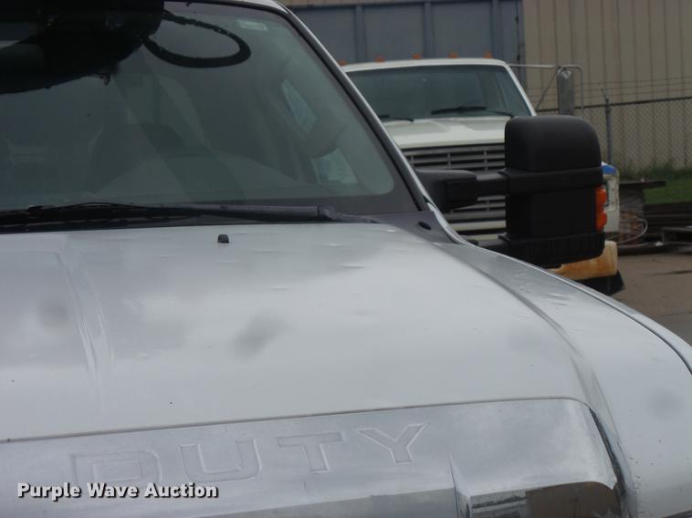 image for item DD4274 2009 Ford F550 Super Duty bucket truck