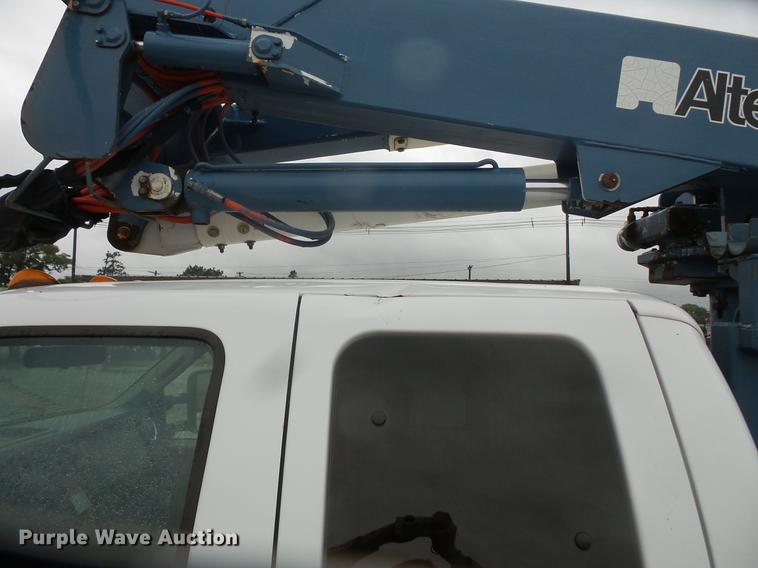 image for item DD4274 2009 Ford F550 Super Duty bucket truck