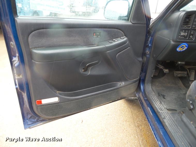 image for item DD4275 2001 Chevrolet Silverado 1500 Ext.Cab pickup truck