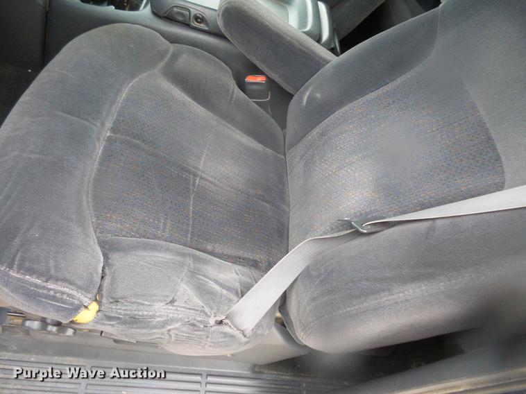 image for item DD4275 2001 Chevrolet Silverado 1500 Ext.Cab pickup truck