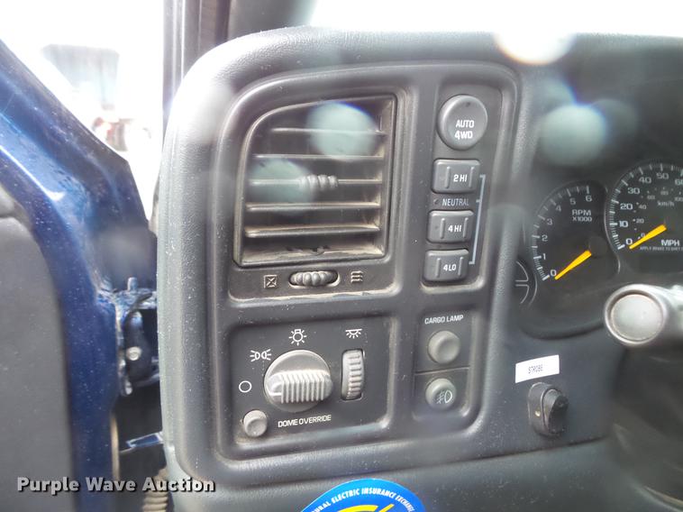 image for item DD4275 2001 Chevrolet Silverado 1500 Ext.Cab pickup truck