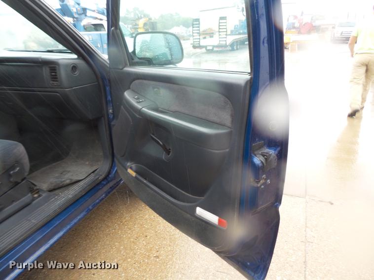 image for item DD4275 2001 Chevrolet Silverado 1500 Ext.Cab pickup truck