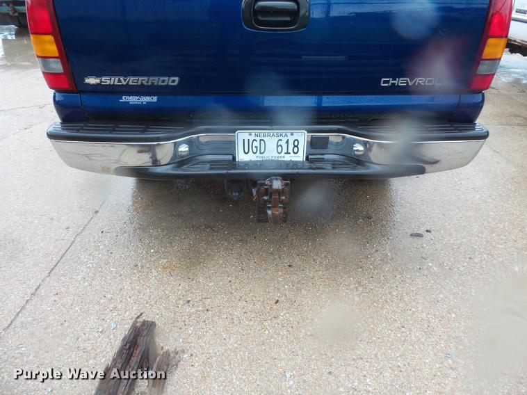 image for item DD4275 2001 Chevrolet Silverado 1500 Ext.Cab pickup truck