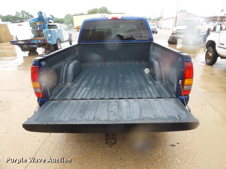 image for item DD4275 2001 Chevrolet Silverado 1500 Ext.Cab pickup truck