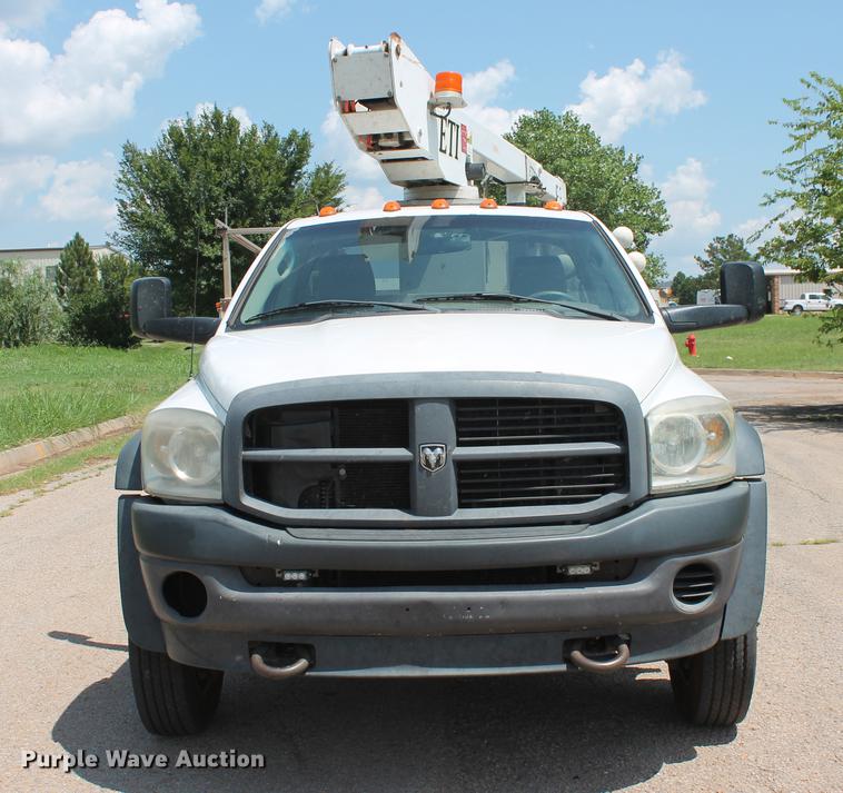 image for item DD5296 2008 Dodge Ram 4500HD bucket truck
