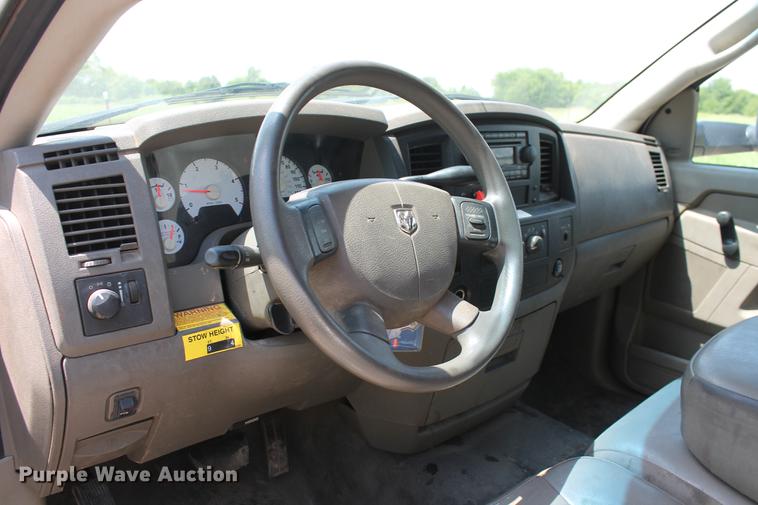 image for item DD5296 2008 Dodge Ram 4500HD bucket truck