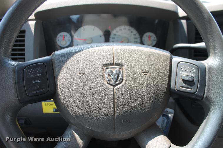 image for item DD5296 2008 Dodge Ram 4500HD bucket truck