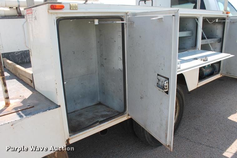 image for item DD5296 2008 Dodge Ram 4500HD bucket truck