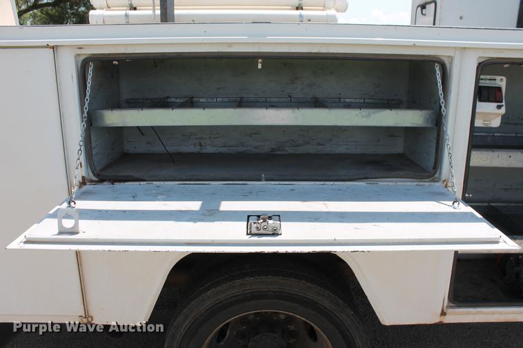 image for item DD5296 2008 Dodge Ram 4500HD bucket truck