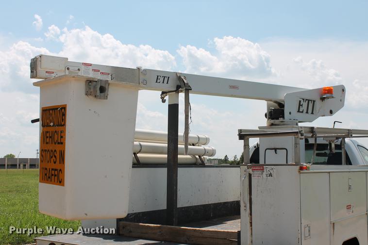 image for item DD5296 2008 Dodge Ram 4500HD bucket truck