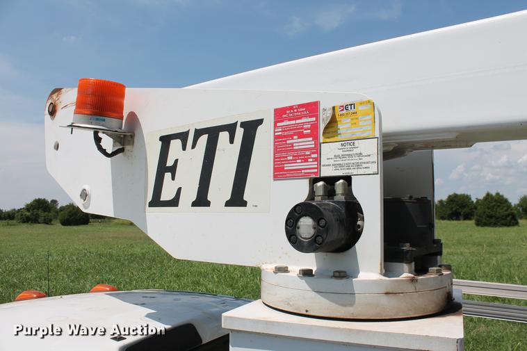 image for item DD5296 2008 Dodge Ram 4500HD bucket truck