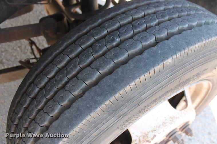 image for item DD5296 2008 Dodge Ram 4500HD bucket truck