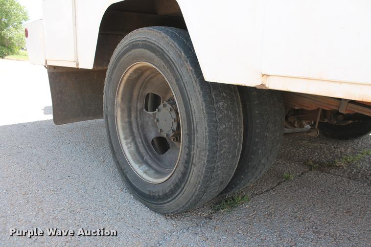image for item DD5296 2008 Dodge Ram 4500HD bucket truck